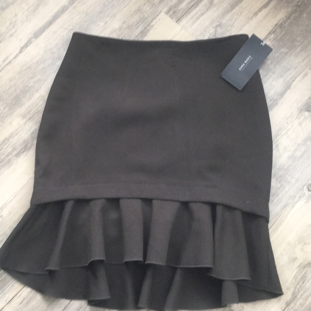 NWT Zara Basics Ruffled skirt